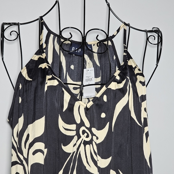 GAP spaghetti strap relaxed Floral Tank Top nwt small - Picture 2 of 6